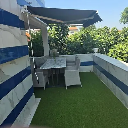 Paloma Bianca - Ground Floor Retreat With 2 Terraces, Views, Sleeps 9 Apartment Vir