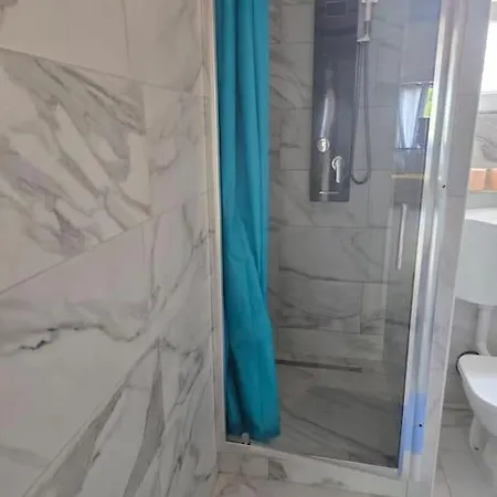 Marine Penthouse Ground Floor Apartman *