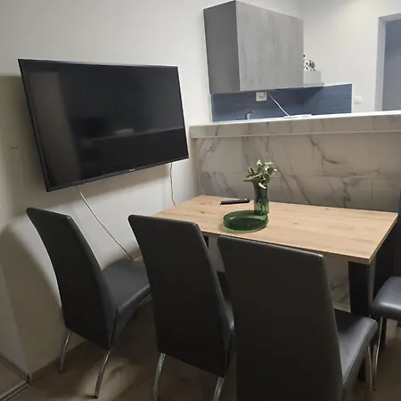 Διαμέρισμα Marina I Garden Escape Apartment, 2 Terraces, 2 Bathrooms *