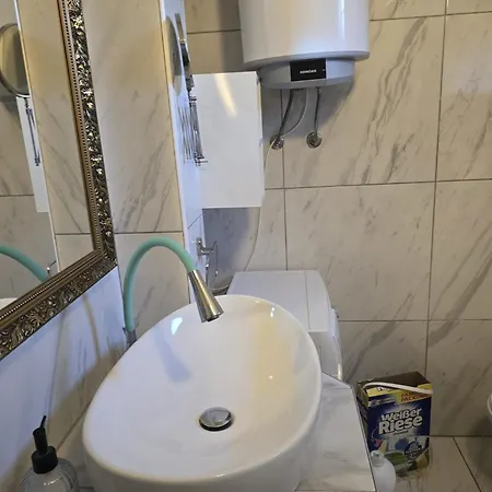 Amelie & Sea - Ground Floor Penthouse With 2 Terraces, Views, Sleeps 9 Διαμέρισμα Vir