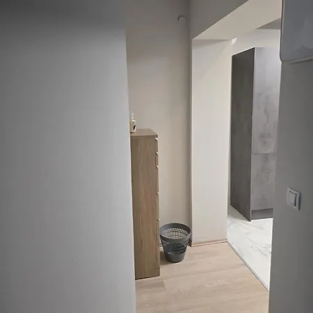 Amelie & Sea - Ground Floor Penthouse With 2 Terraces, Views, Sleeps 9 Vir