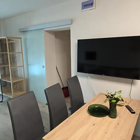 Apartment Paloma Bianca - Ground Floor Retreat With 2 Terraces, Views, Sleeps 9 Vir