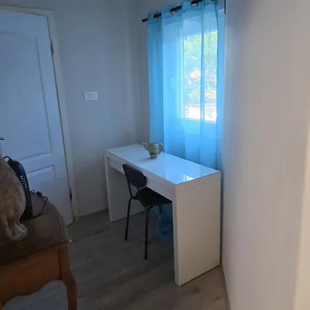 Marine Penthouse Ground Floor *