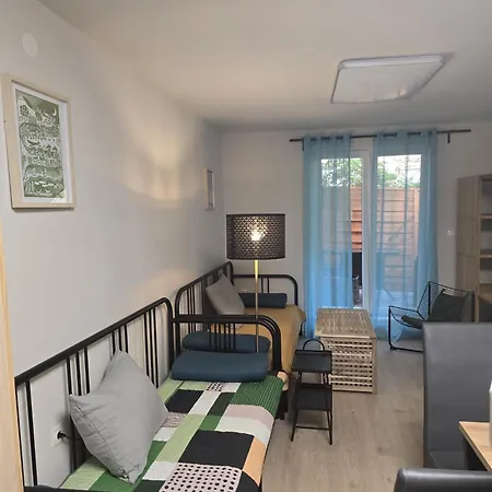 Marine Penthouse Ground Floor 公寓