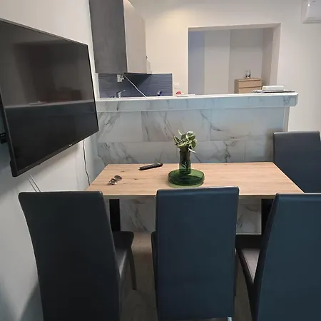Marine Penthouse Ground Floor